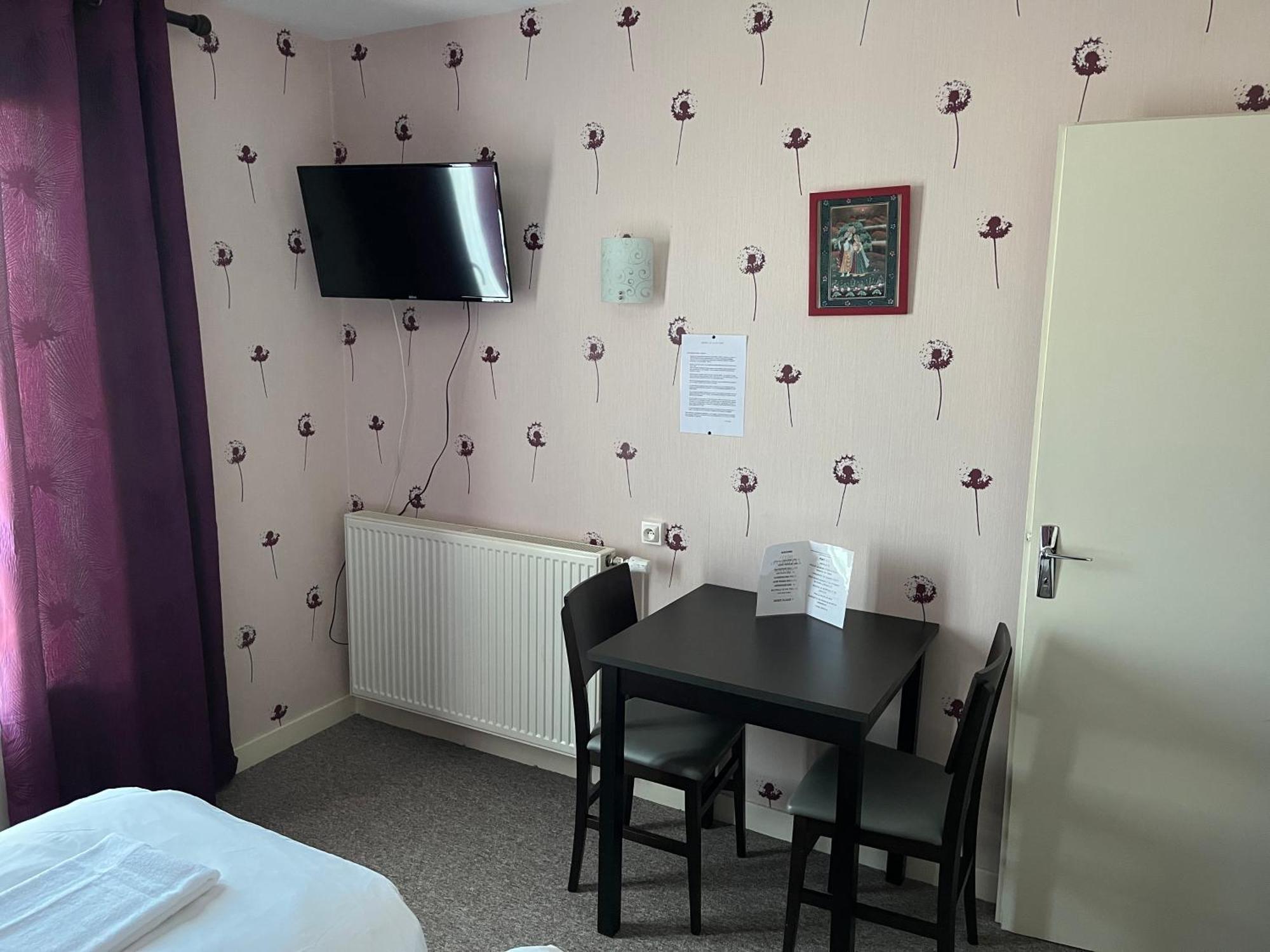 Le Lyon Hotel Commentry
